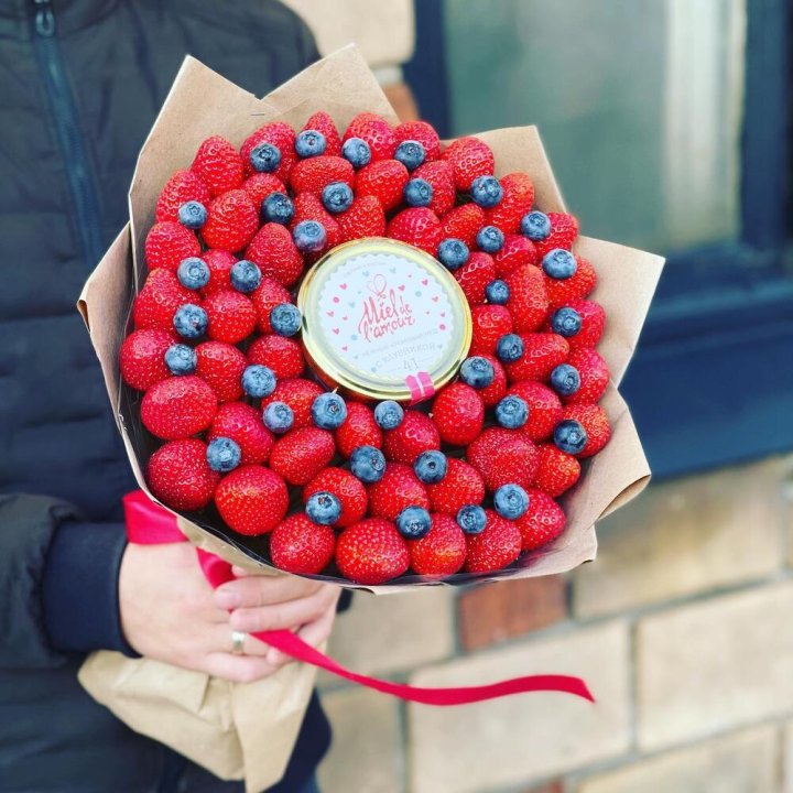 "Клубника и мёд" в Подольске