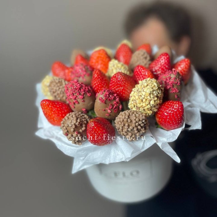 Клубника в боксе 30 ягод в Подольске