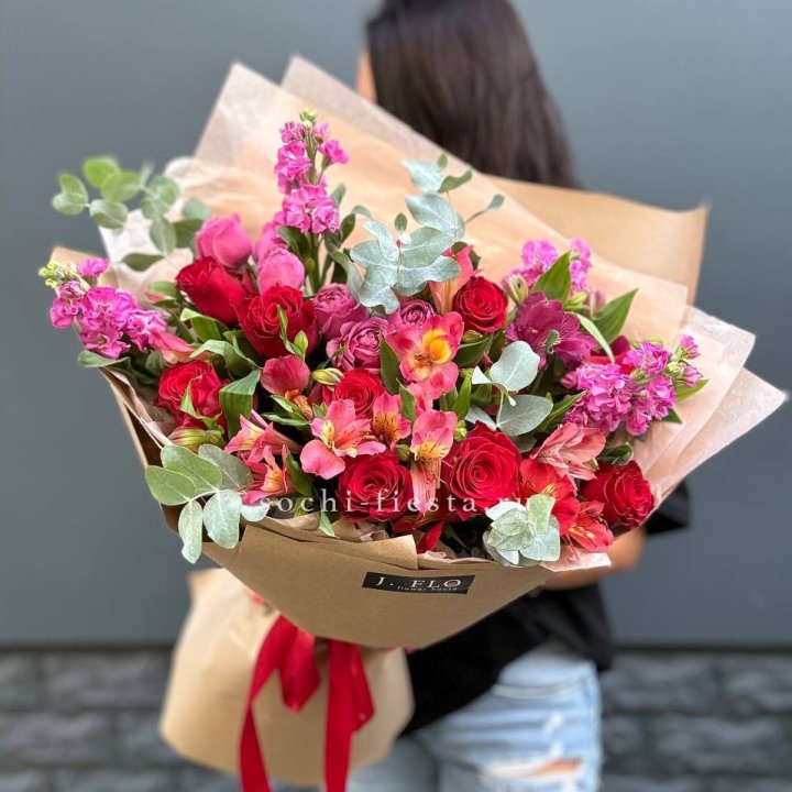 Дизайнерский букет №3 в Подольске