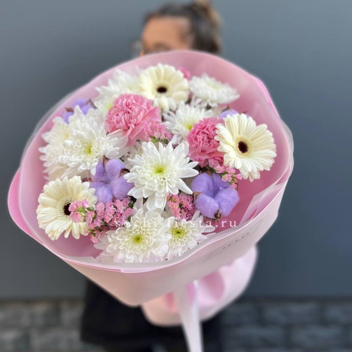 Букет цветов "Пинк спринг" в Подольске