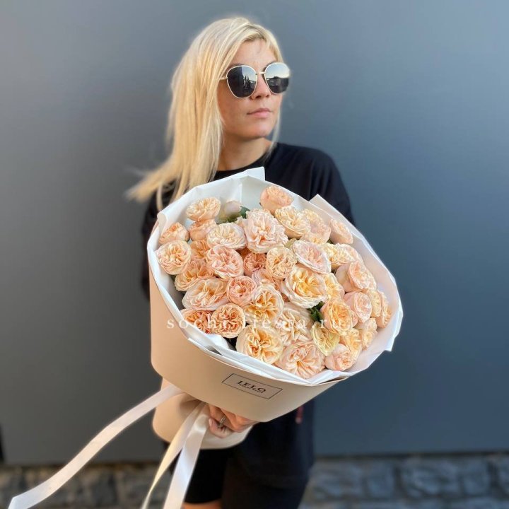 15 пионовидных роз №2 в Подольске