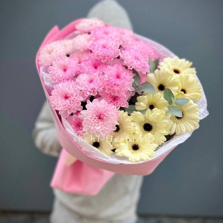 Дуо хризантем и гербер в Подольске