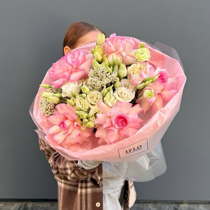 Букет "Розы с эустомой" в Подольске