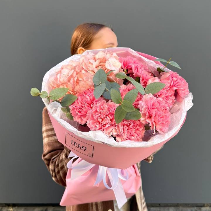 Дуо диантусы и гортензия в Подольске