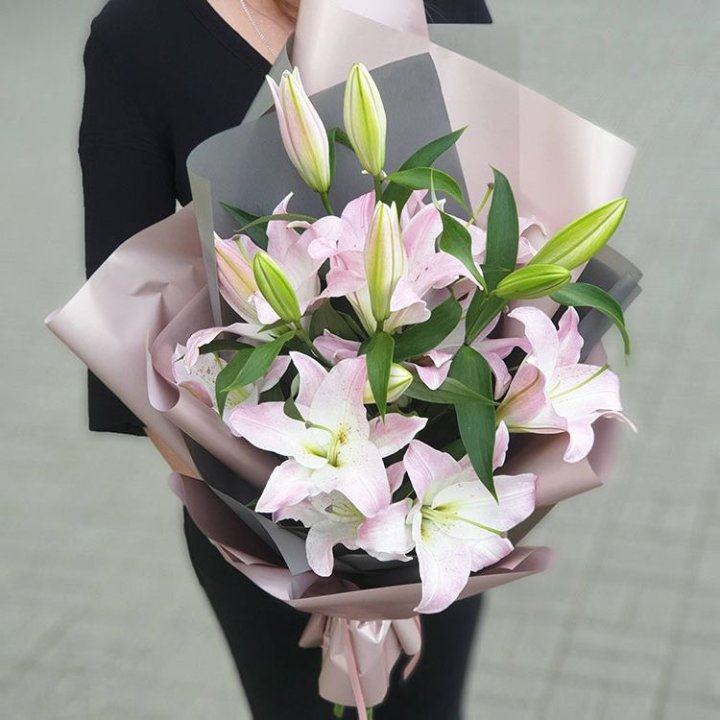 Букет розовых лилий в Подольске