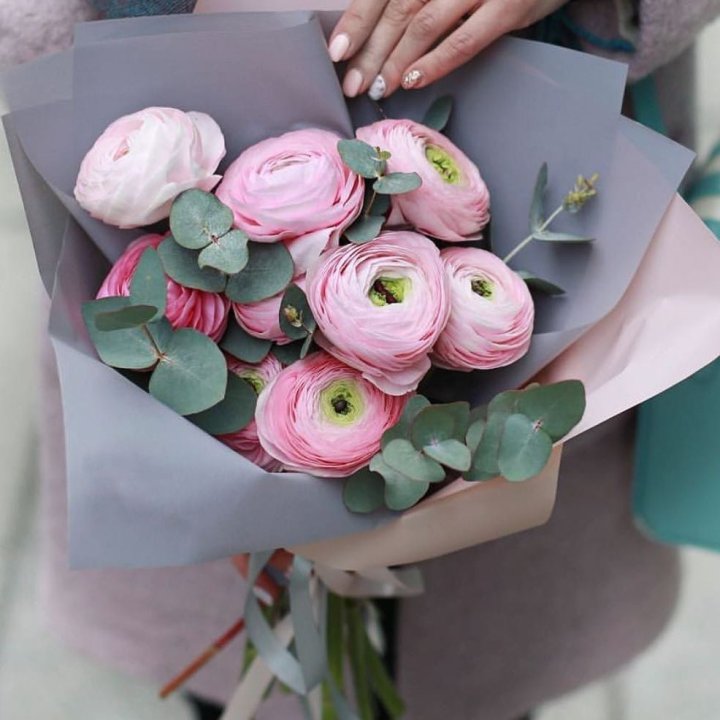 Ранункулюсы с эвкалиптом №1 в Подольске