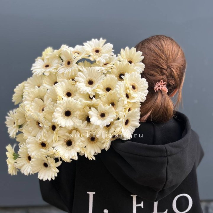 51 гербера в Подольске