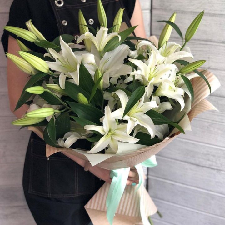 Букет белых лилий в Подольске