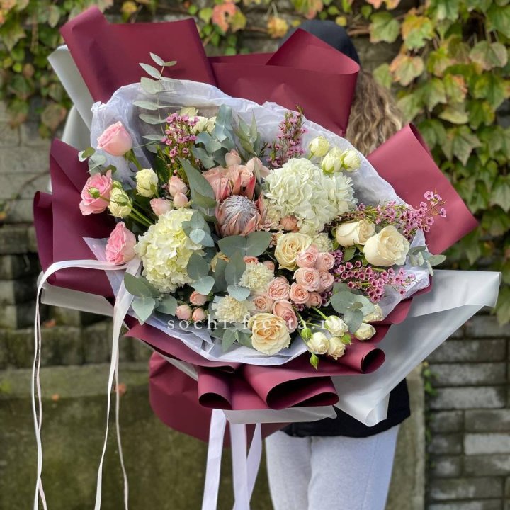 Авторский букет с протеей №1 в Подольске