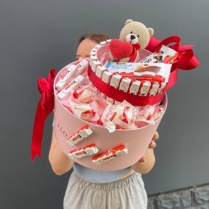 Бокс киндерами и раффаэлло 2 в Подольске