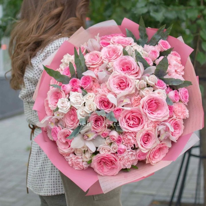 Дизайнерский букет "Барби" в Подольске