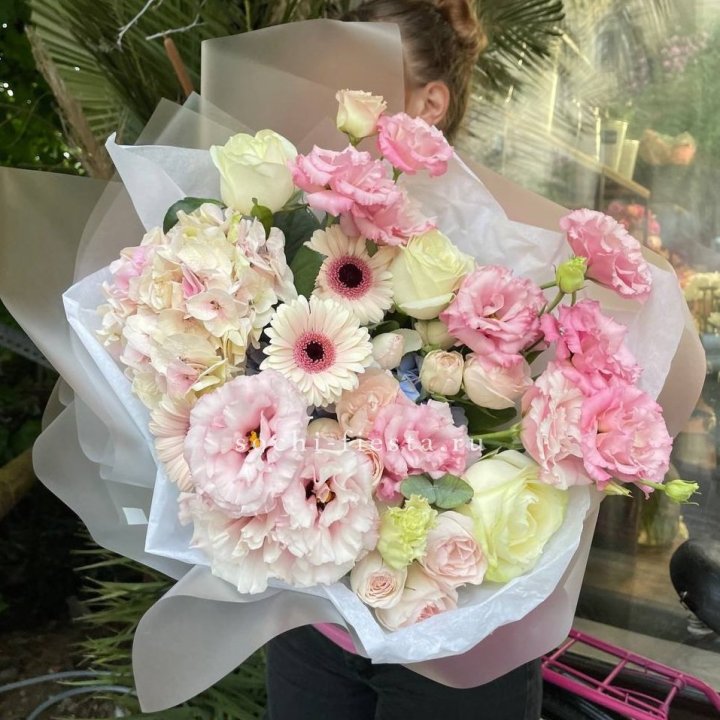 Дизайнерский букет "Лаундж пак" в Подольске