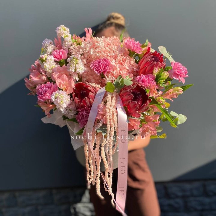 Коробка с цветами "Камикадзе" в Подольске