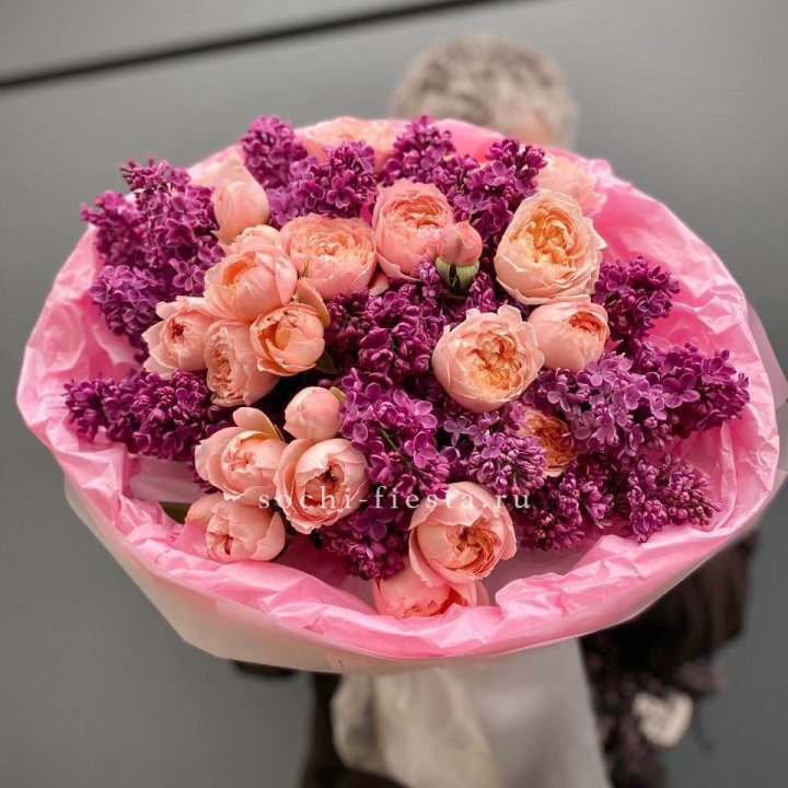  Дуо букет из кустовых роз и сирени в Подольске