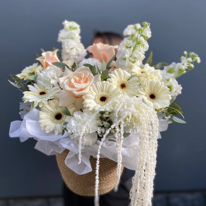 Цветы в джутовом кашпо "Валери" в Подольске