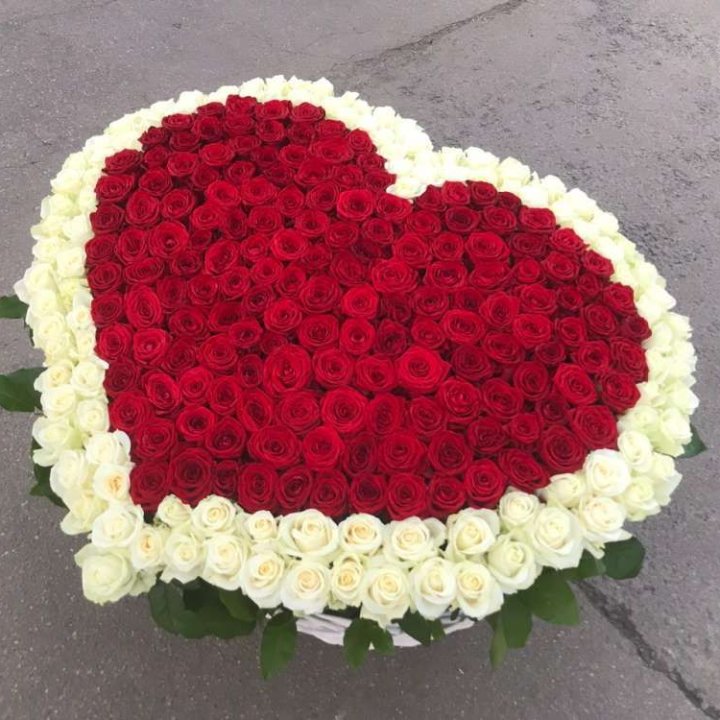 333 розы в корзине в Подольске