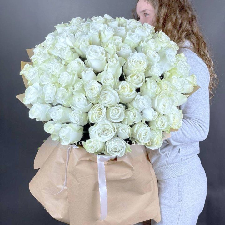 101 белая высокая импортная роза в Подольске