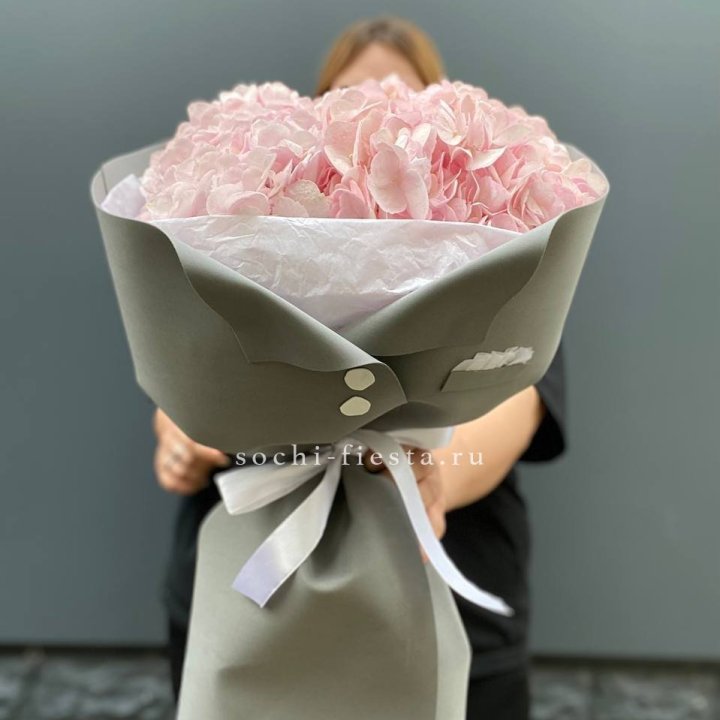  Букет  пиджачок из 5 гортензий в Подольске