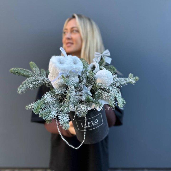 Новогодний бокс "Ботс вайт" в Подольске