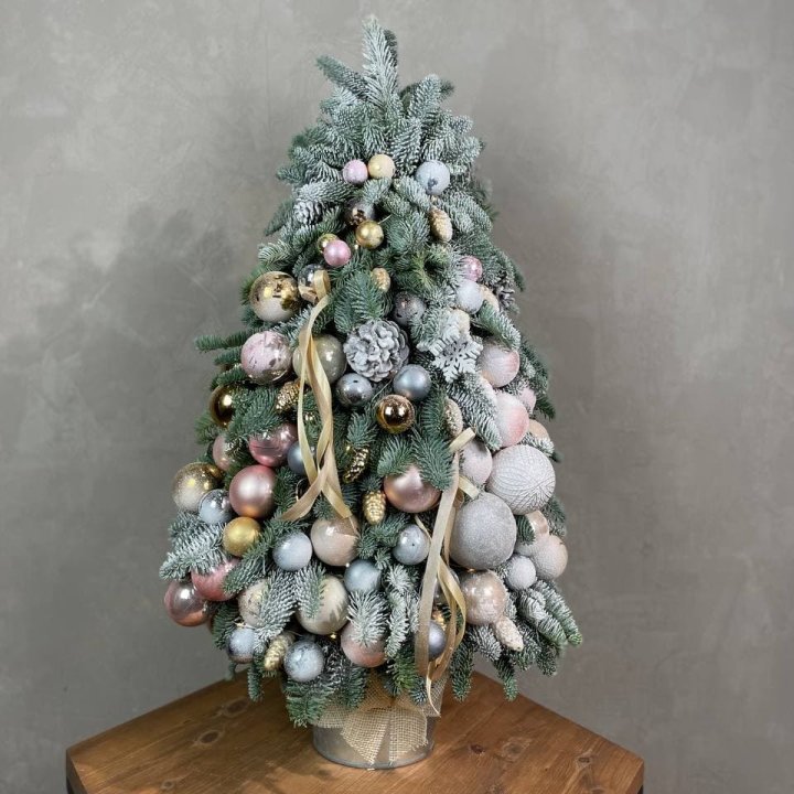 Новогодняя ёлка из веток датского нобилиса в Подольске