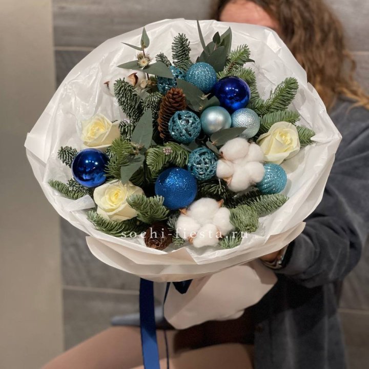 Новогодний букет "Синий иней" в Подольске