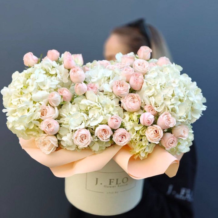 Дизайнерский бокс "Изабелла" в Подольске