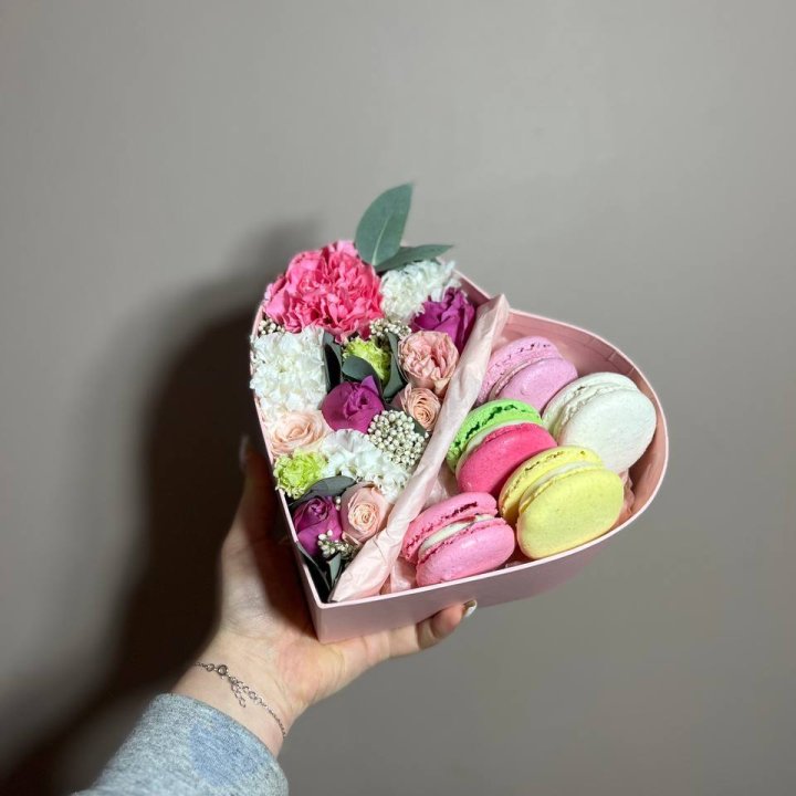 Дуо цветы и макаронсы в Подольске