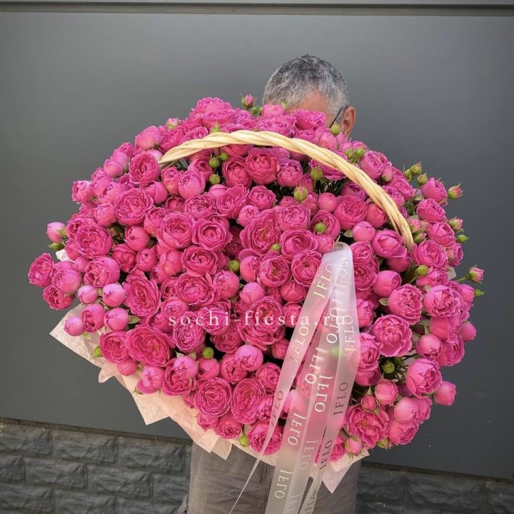 Корзина роз Мисти Баблс 151 в Подольске