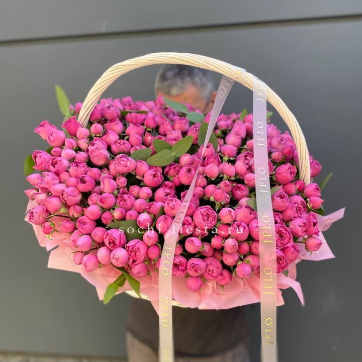 Корзина роз Мисти Баблс 101 в Подольске