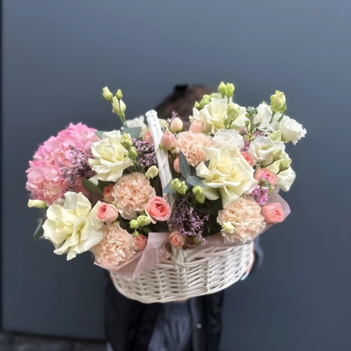 Цветочная корзина "Софтнес" в Подольске