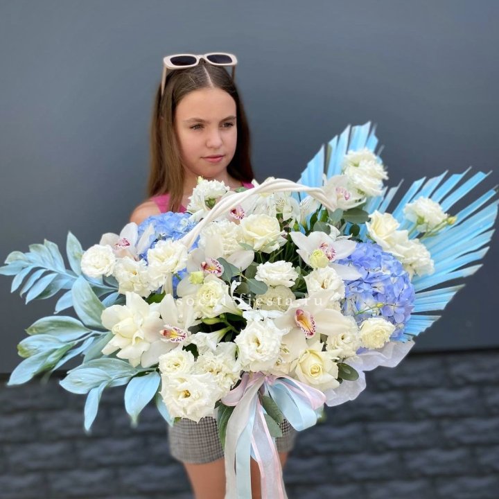 Цветочная корзина "Блю винч" в Подольске
