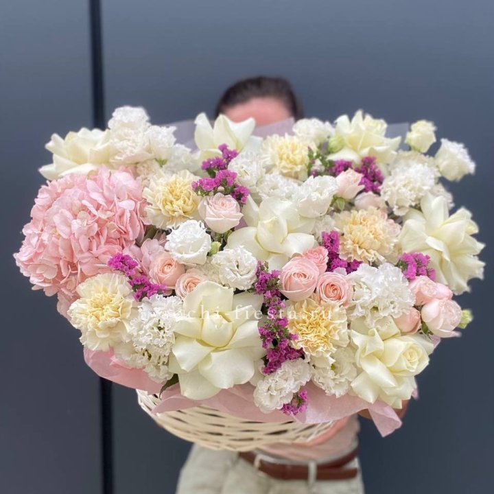 Корзина "Воздушная нежность" в Подольске