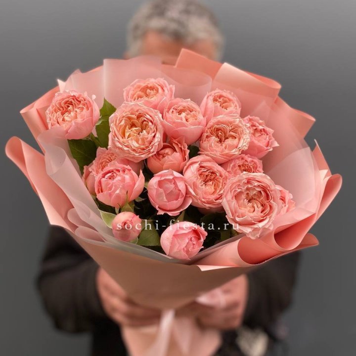 Букет комплимент из кустовых роз Джульетта в Подольске