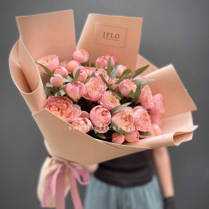 Букет из 9 кустовых роз Джульетта в Подольске