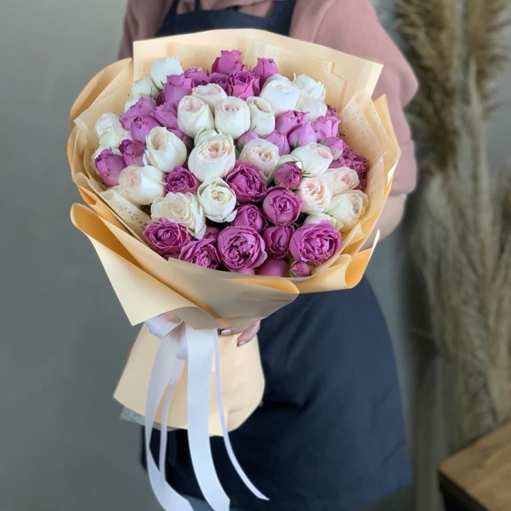 Букет кустовых роз Джулиана в Подольске