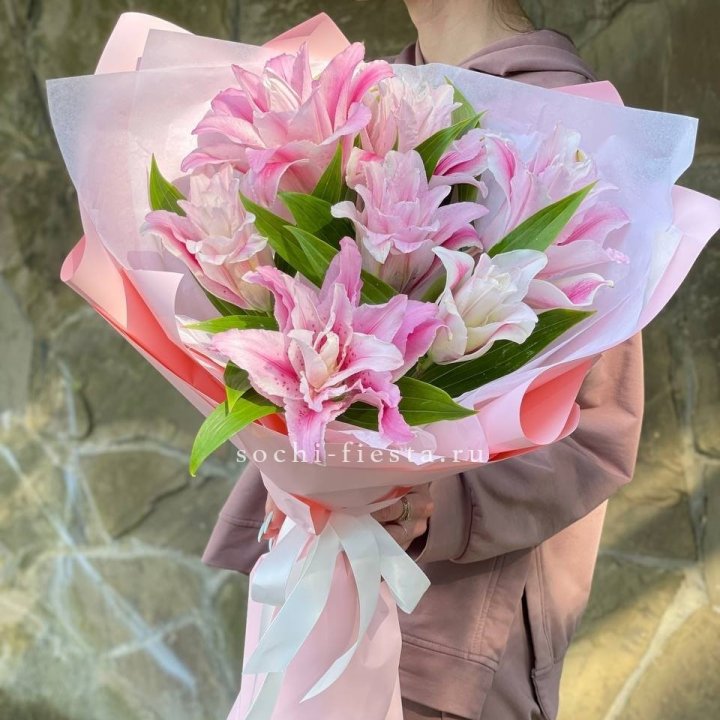 Букет пионовидных лилий №2 в Подольске