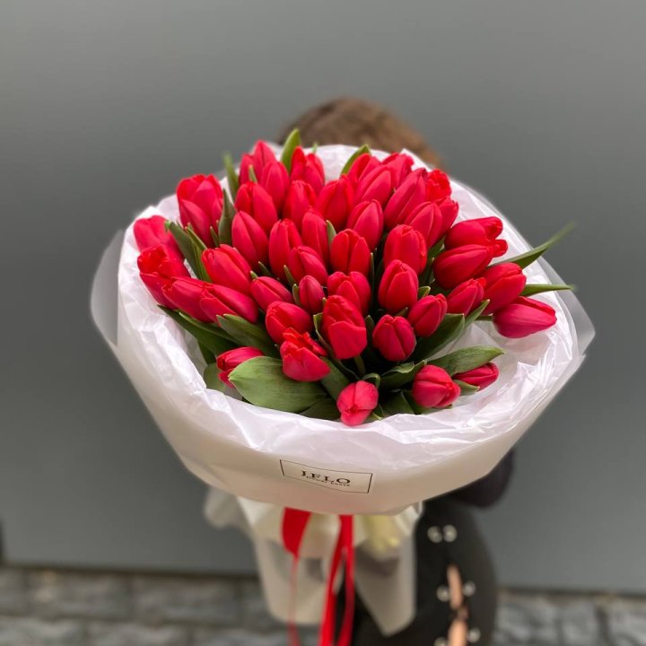 51 тюльпан "Любовь" в Подольске