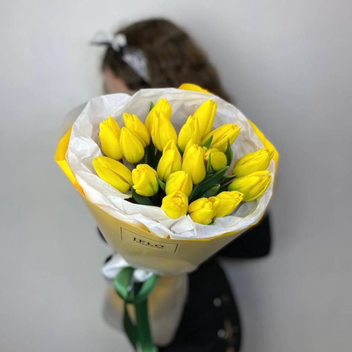  19 жёлтых тюльпанов в Подольске