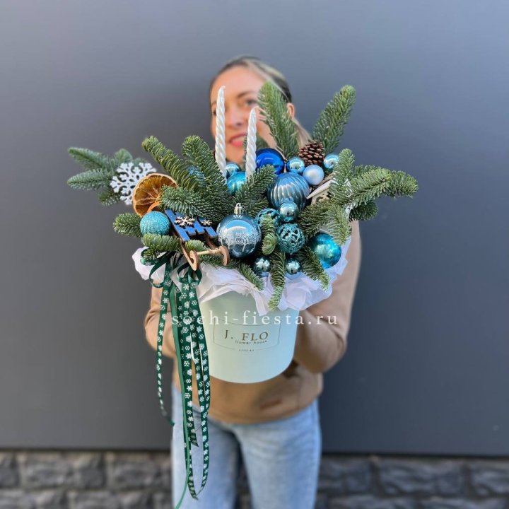 Композиция "Мери крисмас блю" в Подольске