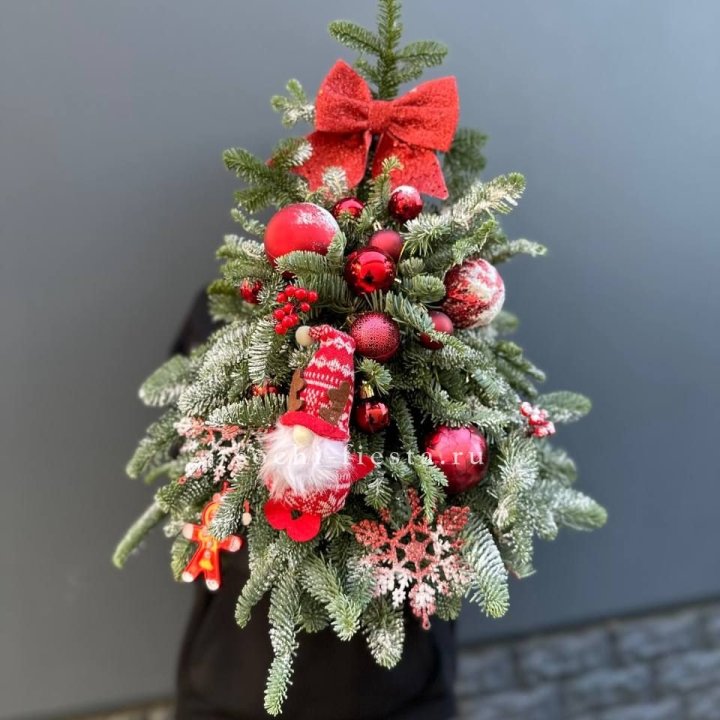 Новогодняя елочка "Ред" в Подольске