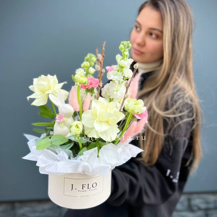 Цветочный бокс "Пасхальная композиция" в Подольске