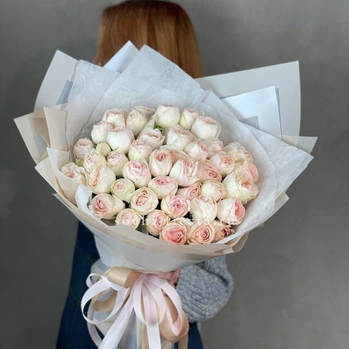 Букет пионовидных роз Пур лав в Подольске