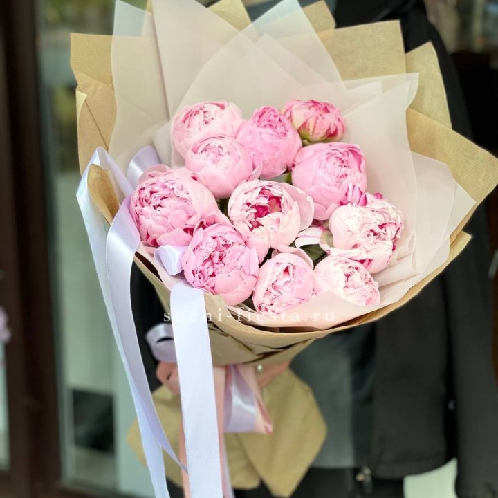 11 пионов в оформлении в Подольске