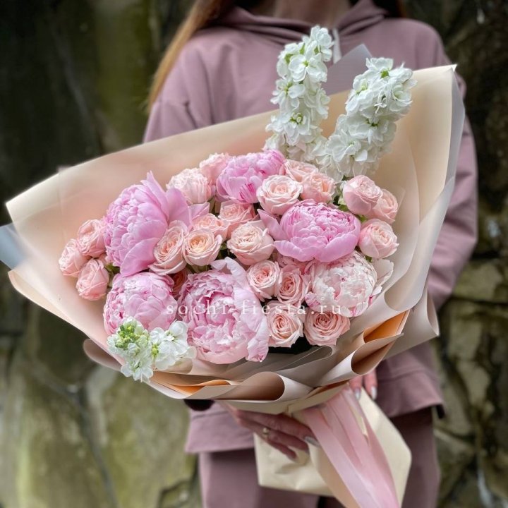 Букет с пионами №1 в Подольске