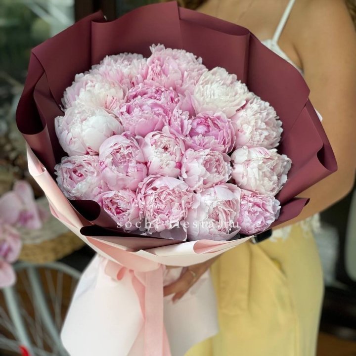 Букет 17 зефирных пионов в Подольске