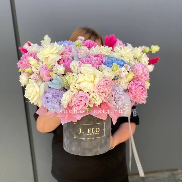 Цилиндр с пионами "Аса" в Подольске