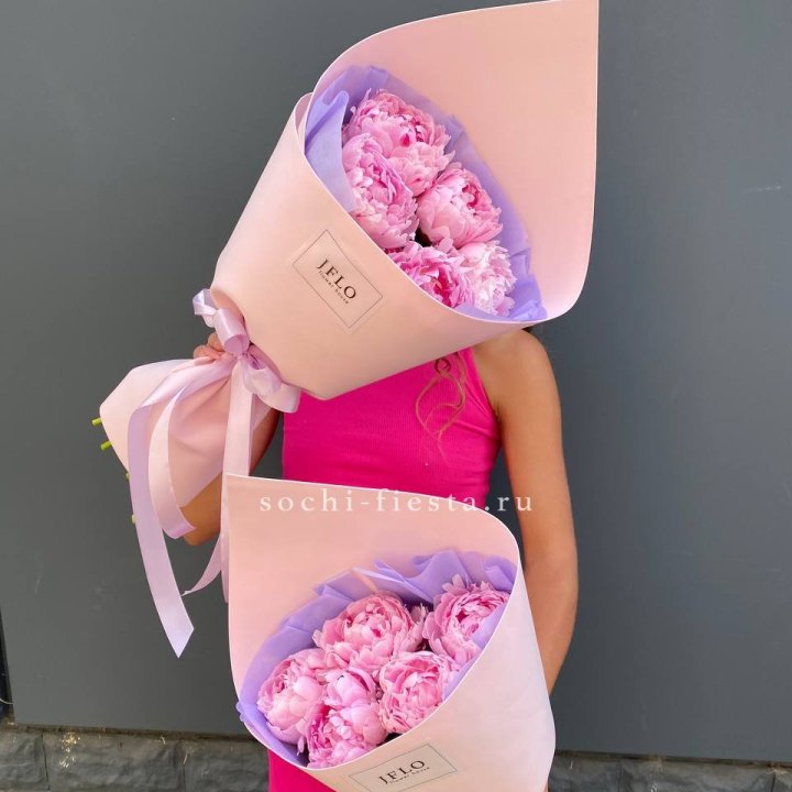 Букет из 5 пионов в Подольске