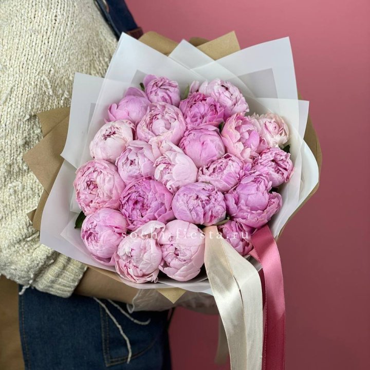 Букет из 21 пионов в Подольске