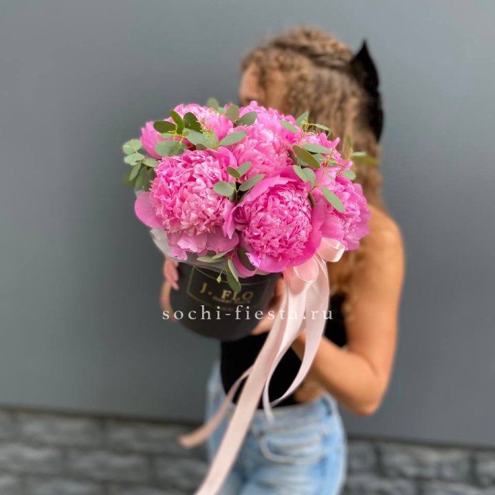 Дизайнерский цилиндр "Фломени" в Подольске