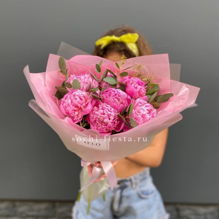 7 ярких пионов в оформлении в Подольске